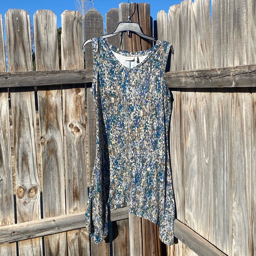 Pretty sleeveless top